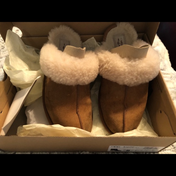 UGG Shoes - Ugg slippers size 8